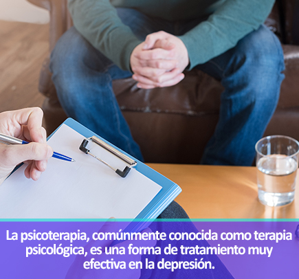 Psicólogo en Terapia con Paciente con Depresión